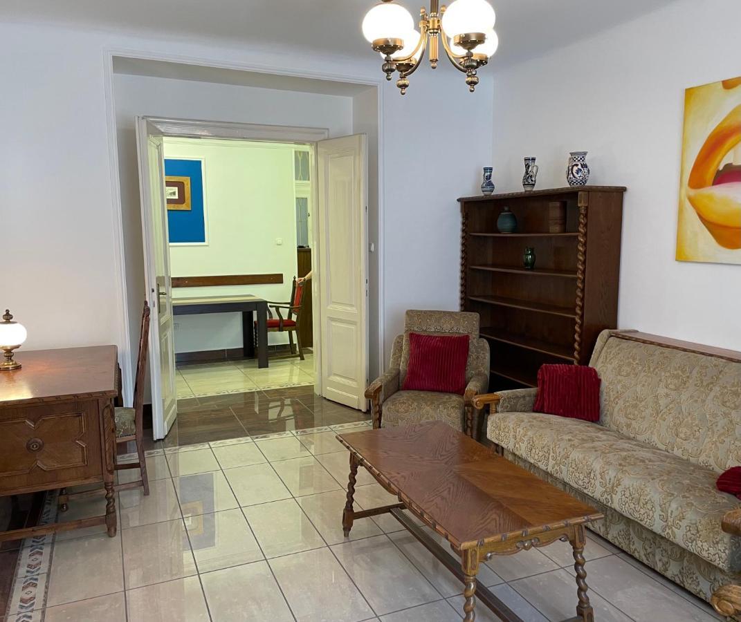 Buda Castle Apartment Budapeste Exterior foto
